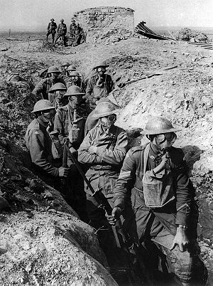 300px-Australian_infantry_small_box_respirators_Ypres_1917